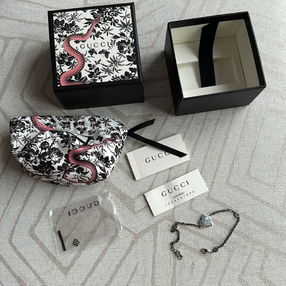 GUCCI INTERLOCKING G GG 925 SILVER HEART CHARM PENDANT ENAMEL BRACELET like new - Picture 3 of 16